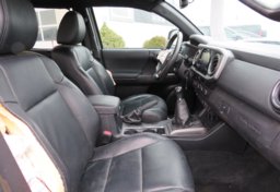 2019 Toyota Tacoma 4WD - Image 25