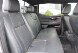 2019 Toyota Tacoma 4WD - Image 29