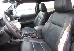 2019 Toyota Tacoma 4WD - Image 24