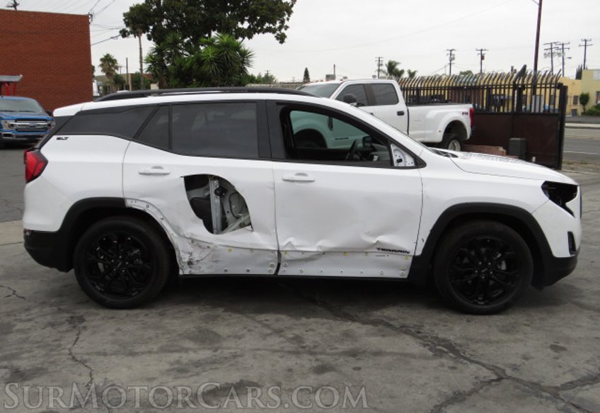 2021 GMC Terrain - Image 8