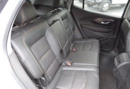 2021 GMC Terrain - Image 21