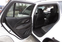 2021 GMC Terrain - Image 17