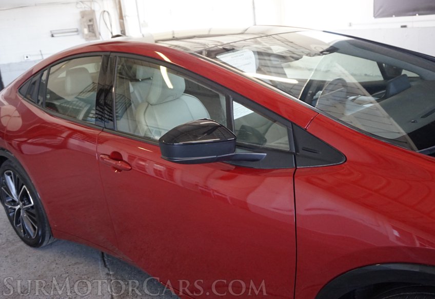 2024 Toyota Prius - Image 13