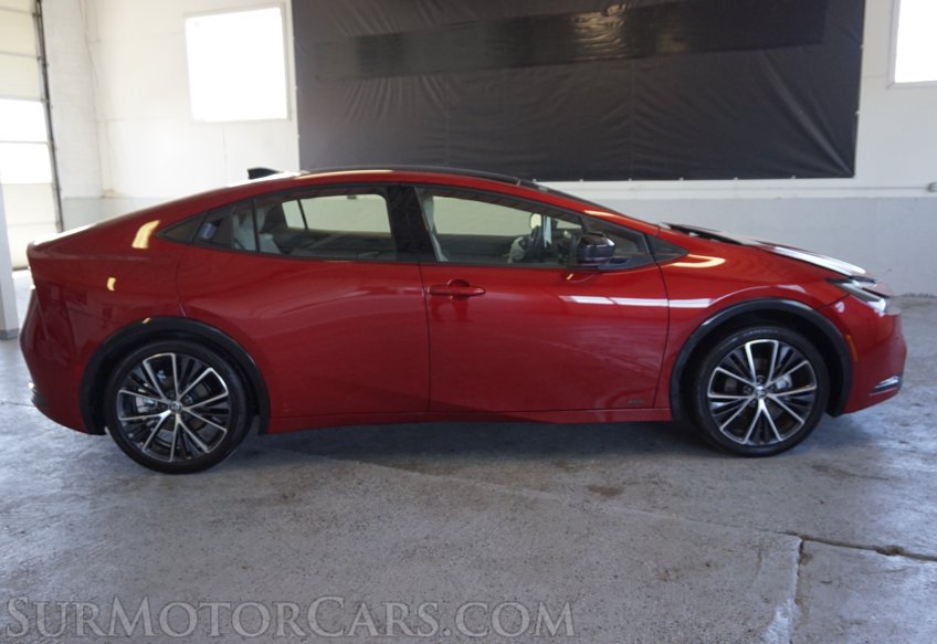 2024 Toyota Prius - Image 11