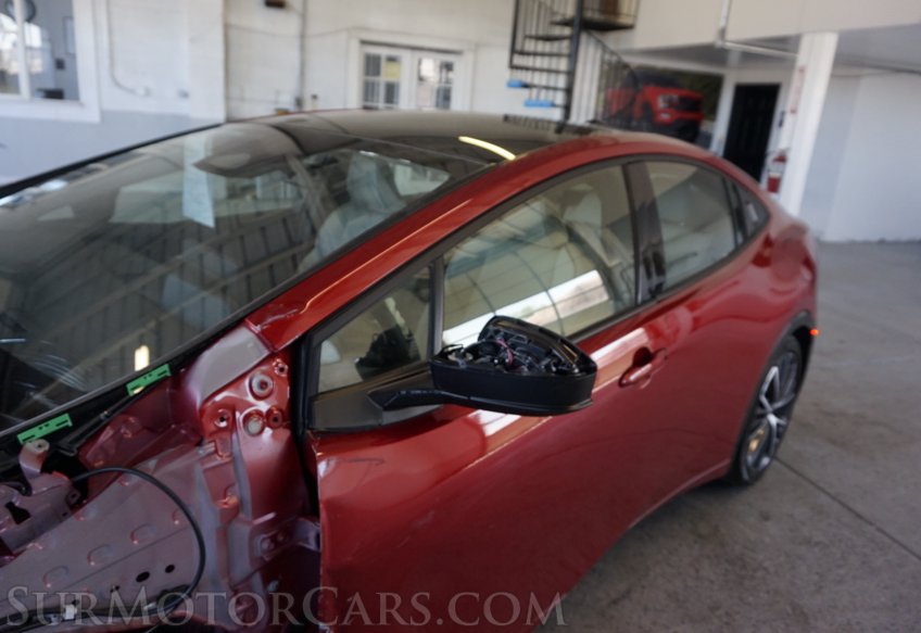 2024 Toyota Prius - Image 14