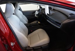 2024 Toyota Prius - Image 24