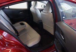 2024 Toyota Prius - Image 30