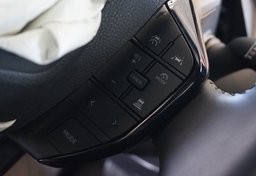 2024 Toyota Prius - Image 39