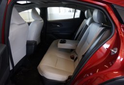 2024 Toyota Prius - Image 32