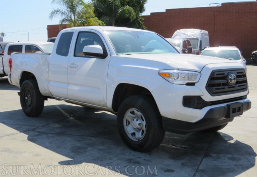 2019 Toyota Tacoma 4WD - Image 4