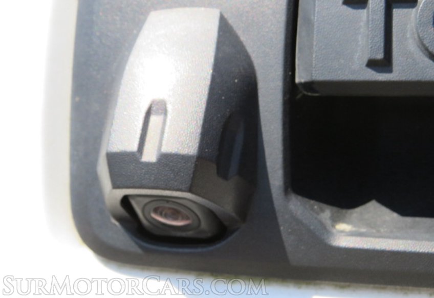 2019 Toyota Tacoma 4WD - Image 16