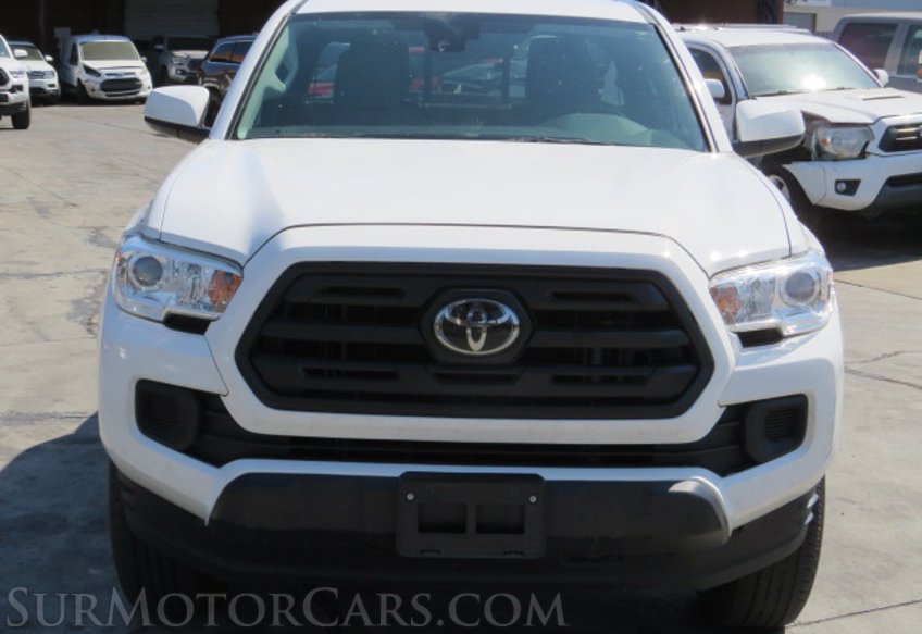 2019 Toyota Tacoma 4WD - Image 11