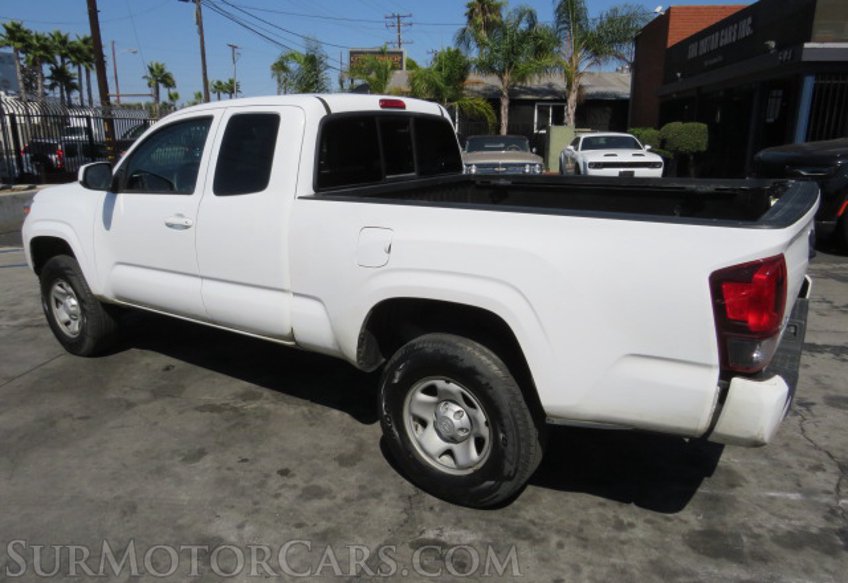 2019 Toyota Tacoma 4WD - Image 7