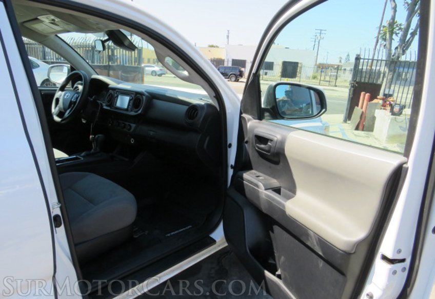 2019 Toyota Tacoma 4WD - Image 18