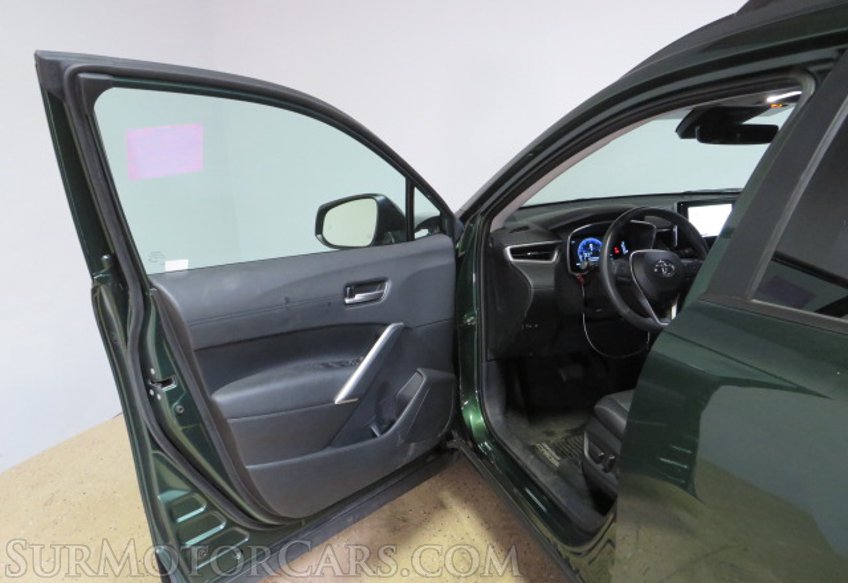 2023 Toyota Corolla Cross - Image 17