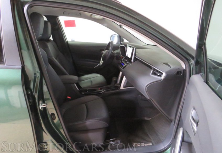 2023 Toyota Corolla Cross - Image 22