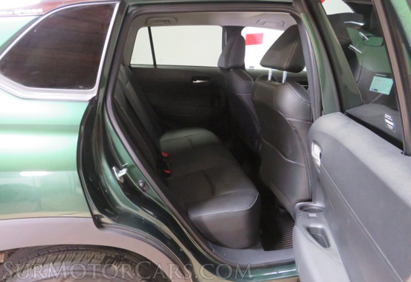 2023 Toyota Corolla Cross - Image 24