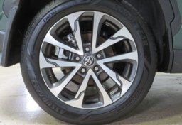 2023 Toyota Corolla Cross - Image 16