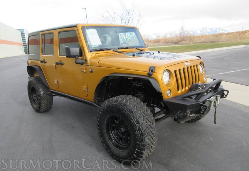 2014 Jeep Wrangler Unlimited - Image 2