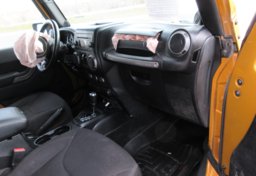 2014 Jeep Wrangler Unlimited - Image 41