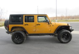 2014 Jeep Wrangler Unlimited - Image 11