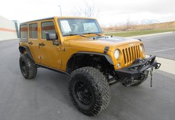 2014 Jeep Wrangler Unlimited - Image 2