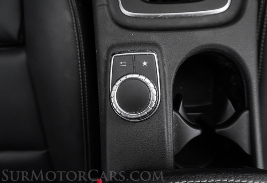 2017 Mercedes-Benz GLA - Image 33