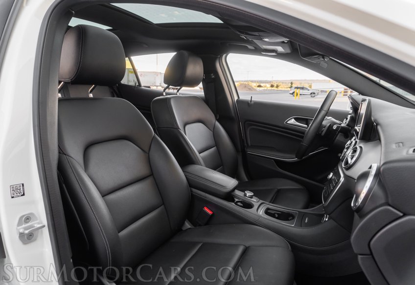 2017 Mercedes-Benz GLA - Image 42