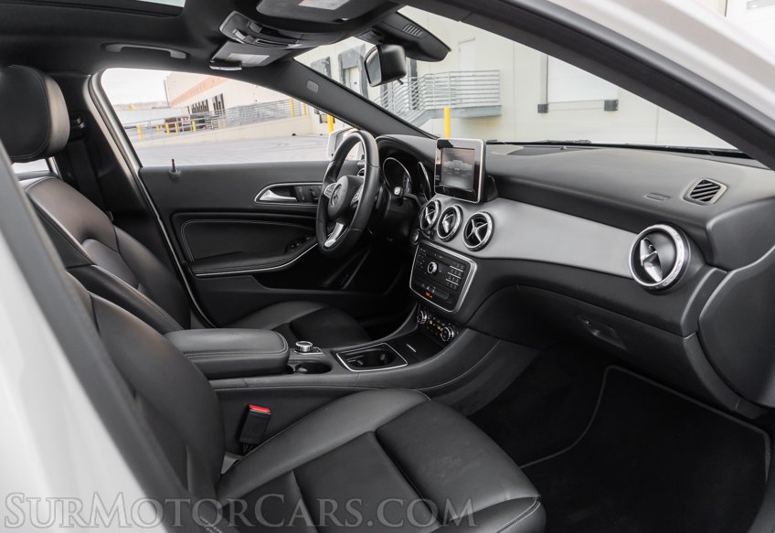 2017 Mercedes-Benz GLA - Image 43