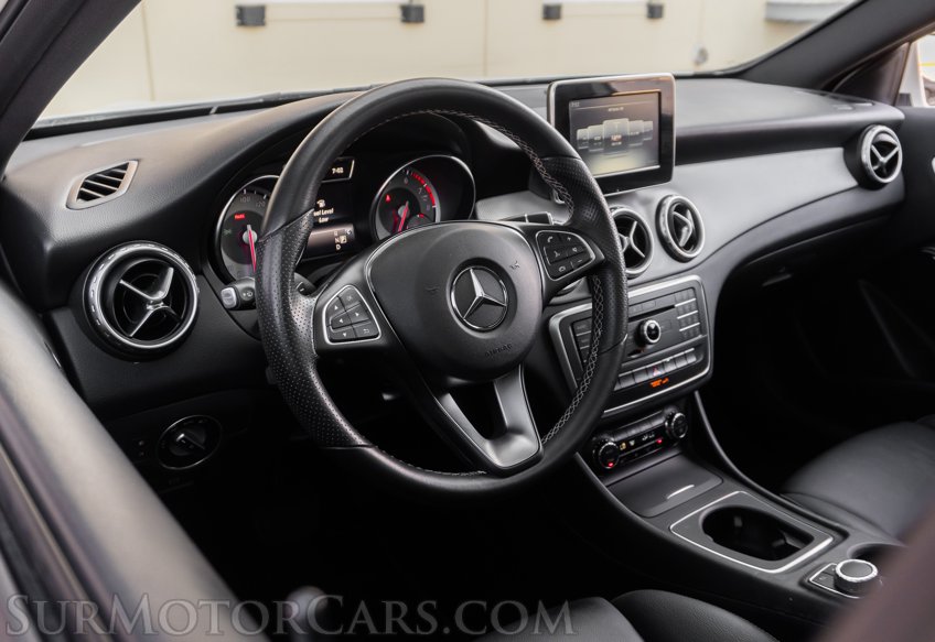 2017 Mercedes-Benz GLA - Image 20