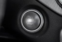 2017 Mercedes-Benz GLA - Image 36