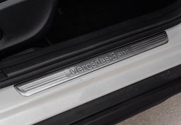 2017 Mercedes-Benz GLA - Image 41