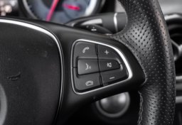 2017 Mercedes-Benz GLA - Image 28