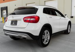 2017 Mercedes-Benz GLA - Image 4