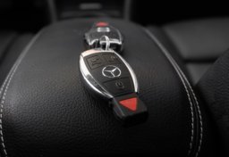 2017 Mercedes-Benz GLA - Image 32