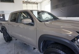 2022 Nissan Frontier - Image 12