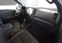 2022 Nissan Frontier - Image 25