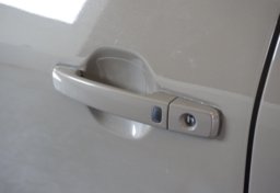 2022 Nissan Frontier - Image 22