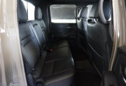 2022 Nissan Frontier - Image 32