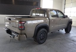 2022 Nissan Frontier - Image 8