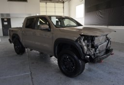 2022 Nissan Frontier - Image 3