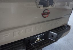 2022 Nissan Frontier - Image 24