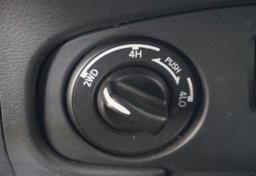 2022 Nissan Frontier - Image 52