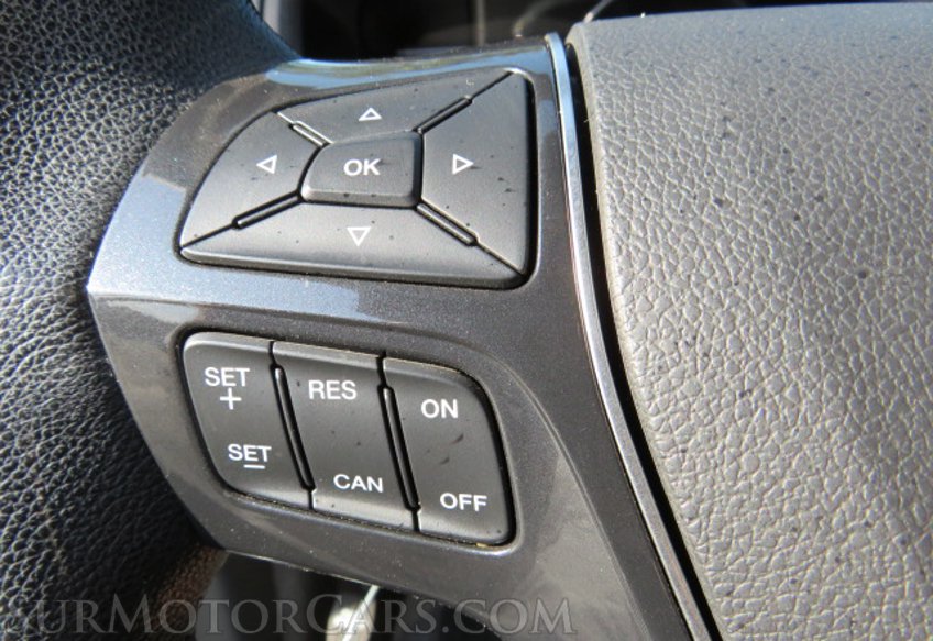 2017 Ford Explorer - Image 35