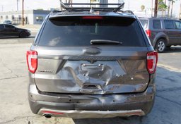 2017 Ford Explorer - Image 12