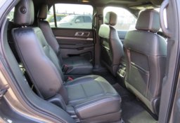 2017 Ford Explorer - Image 28