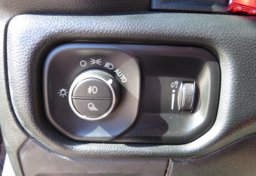 2020 Ram 1500 - Image 39