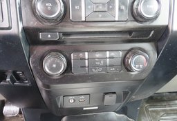 2015 Ford F-150 - Image 30