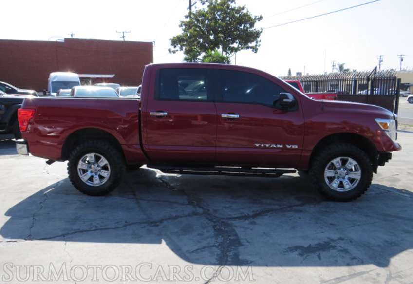 2018 Nissan Titan - Image 11
