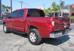 2018 Nissan Titan - Image 8